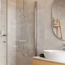Panel SPC Concrete Dust en gris claro, ideal para interiores contemporáneos con estilo industrial.