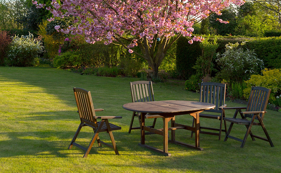 muebles de madera para jardin